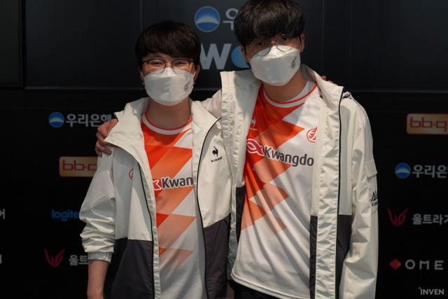 是球员表现 是球员表现