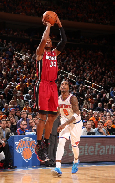 现出压倒性 现出压倒性