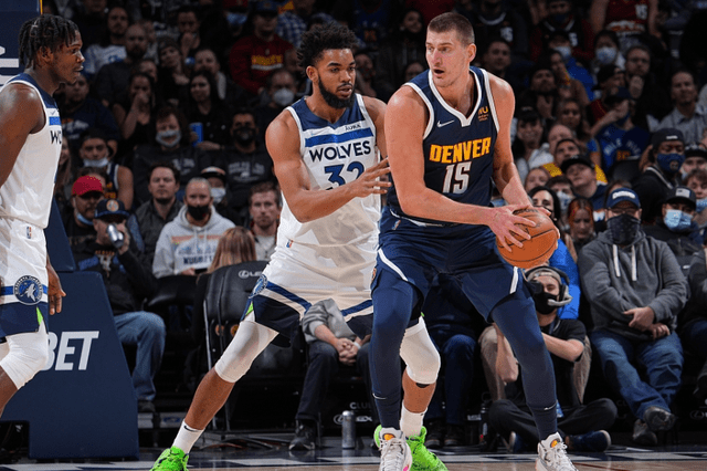 矛头对准的 矛头对准的