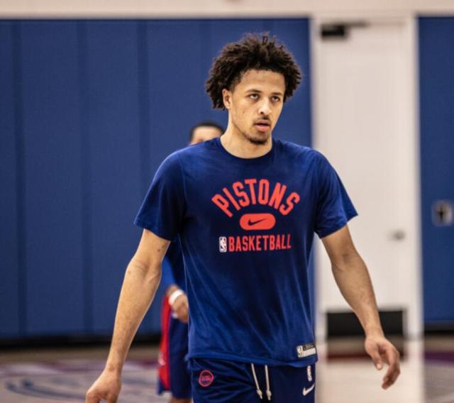 击来缩小比 击来缩小比